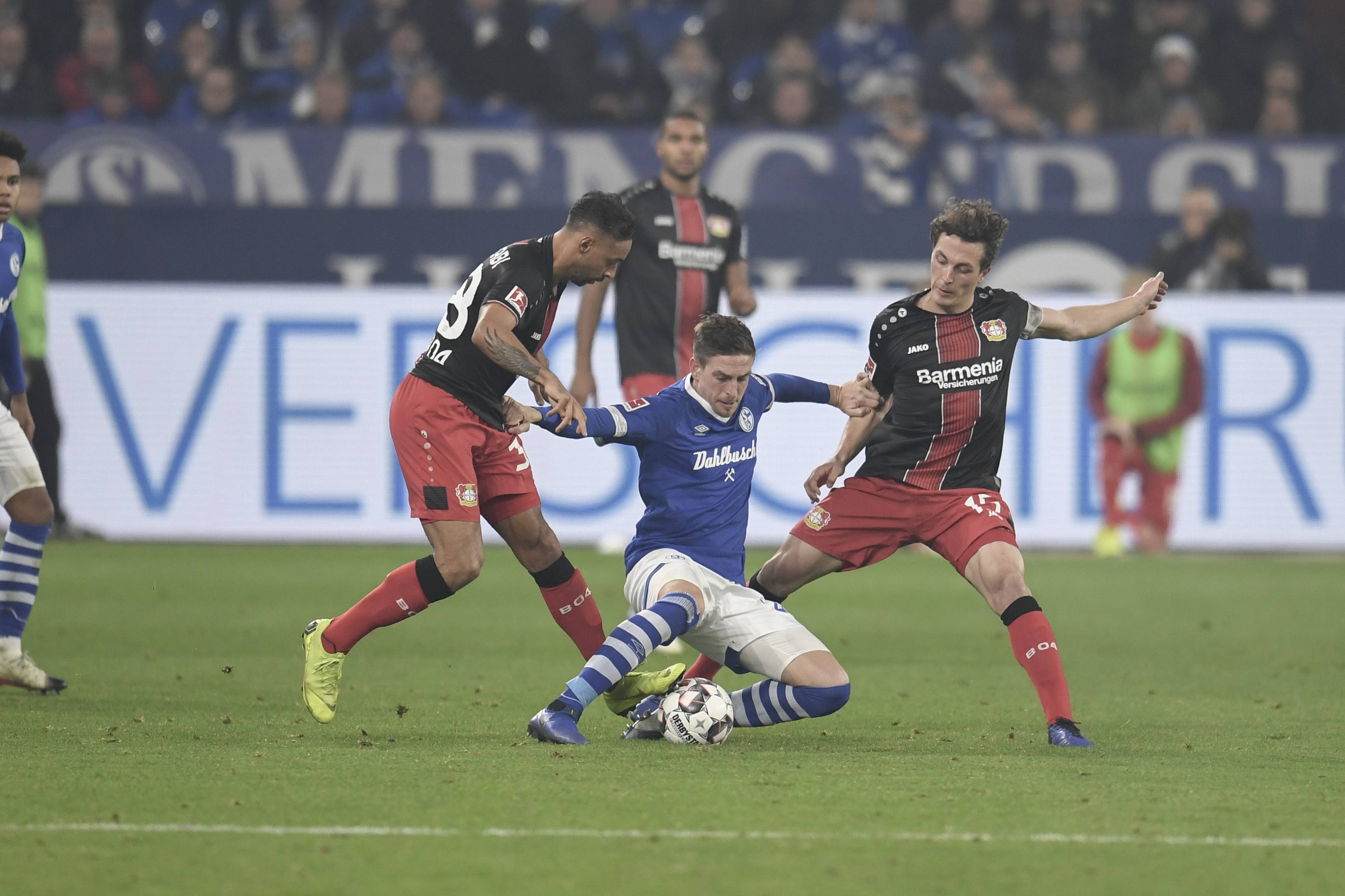 沙尔克陷入连败泥潭，球队寻求突围之道的简单介绍