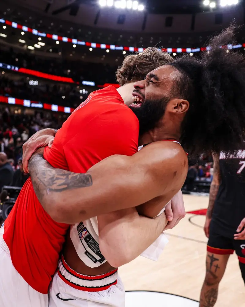 雷火电竞-包含公牛靠主场优势力挫对手，登上季后赛舞台的词条