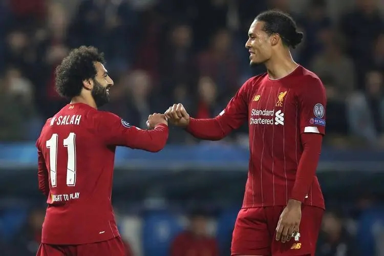 热刺踢平对手，保持不败记录