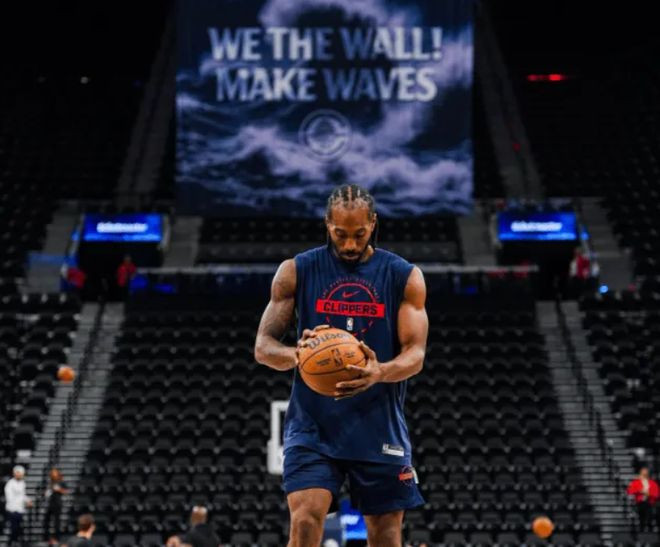 雷火电竞-辽宁队险胜快船，霍勒迪刷新纪录