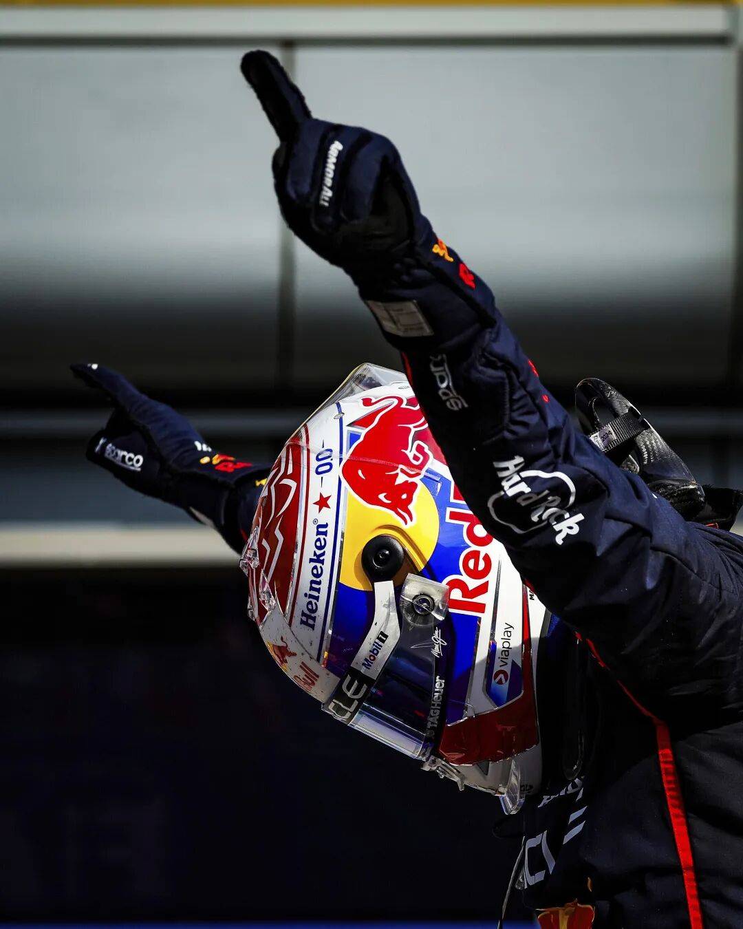 雷火电竞简介-威廉姆斯横扫索伯车队，皮亚斯特里点燃赛场的简单介绍