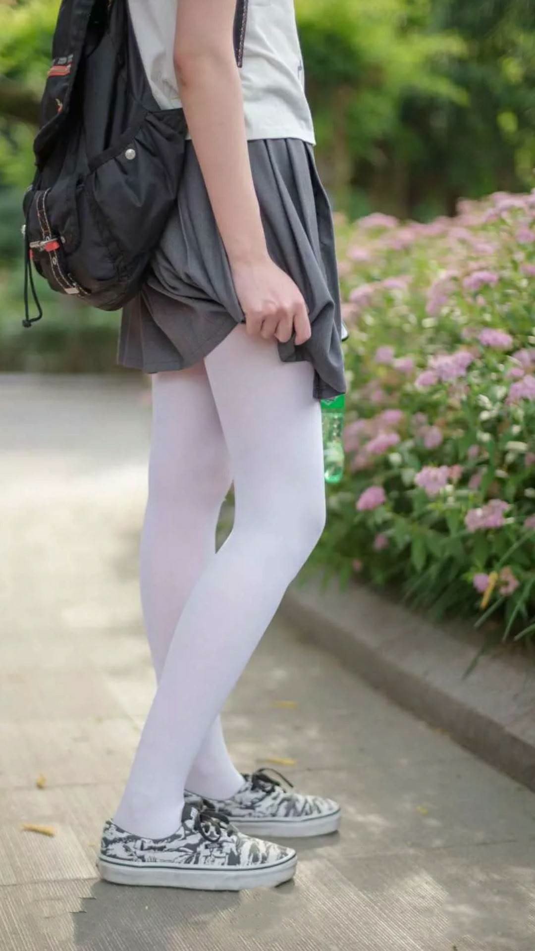 奥运烽火燃绿茵，厄德高失序，阿拉巴总统级防守锁定厄瓜多尔历史性胜利