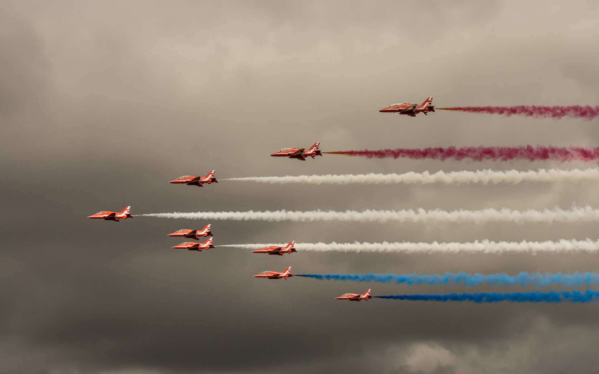 从教科书到标本，莱奥在争冠之夜写就的完美答案