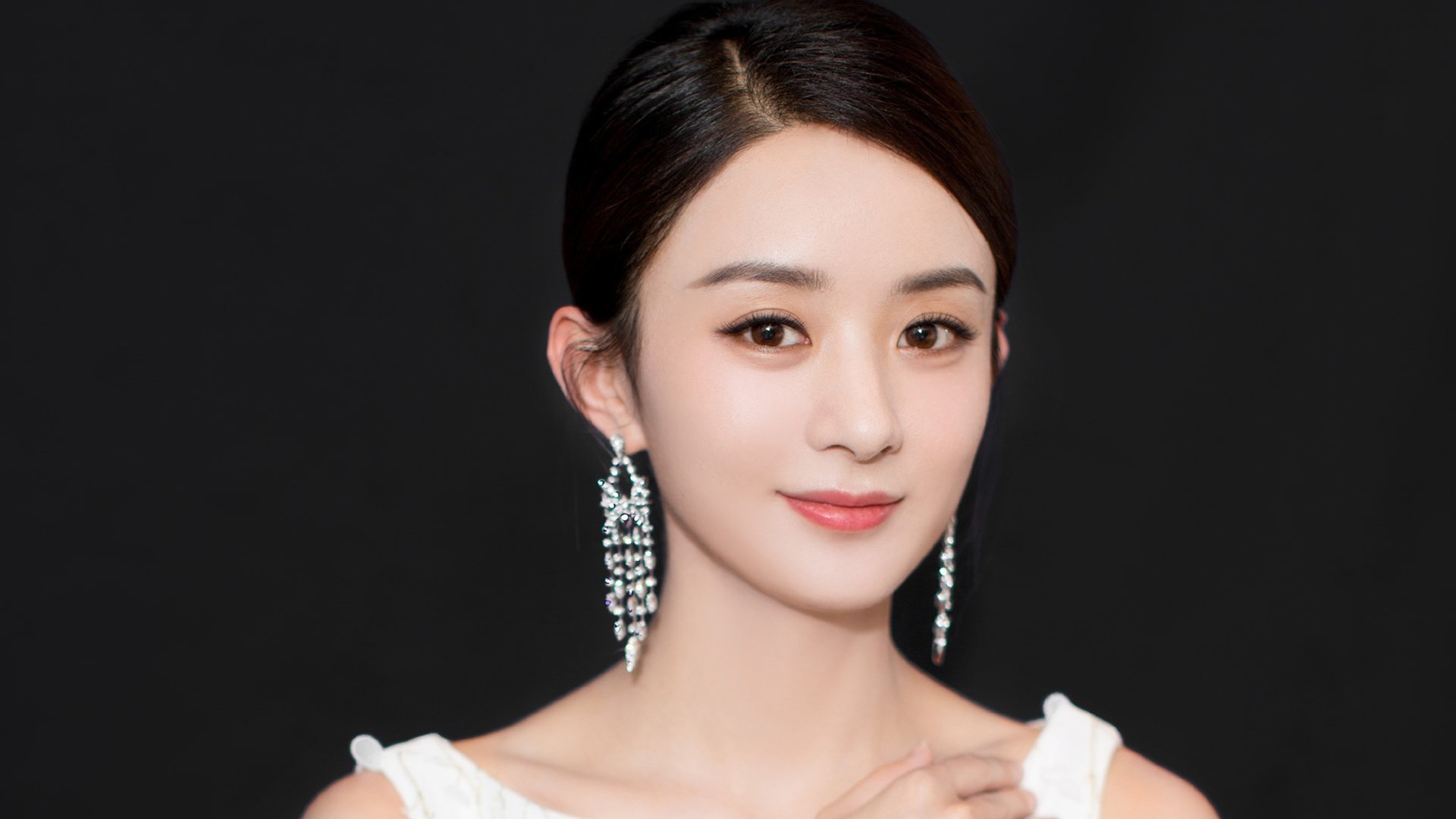 冰与火的对决，萨内一传一射引爆全场，巴拉圭2-1击碎比利时黄金一代冠军梦