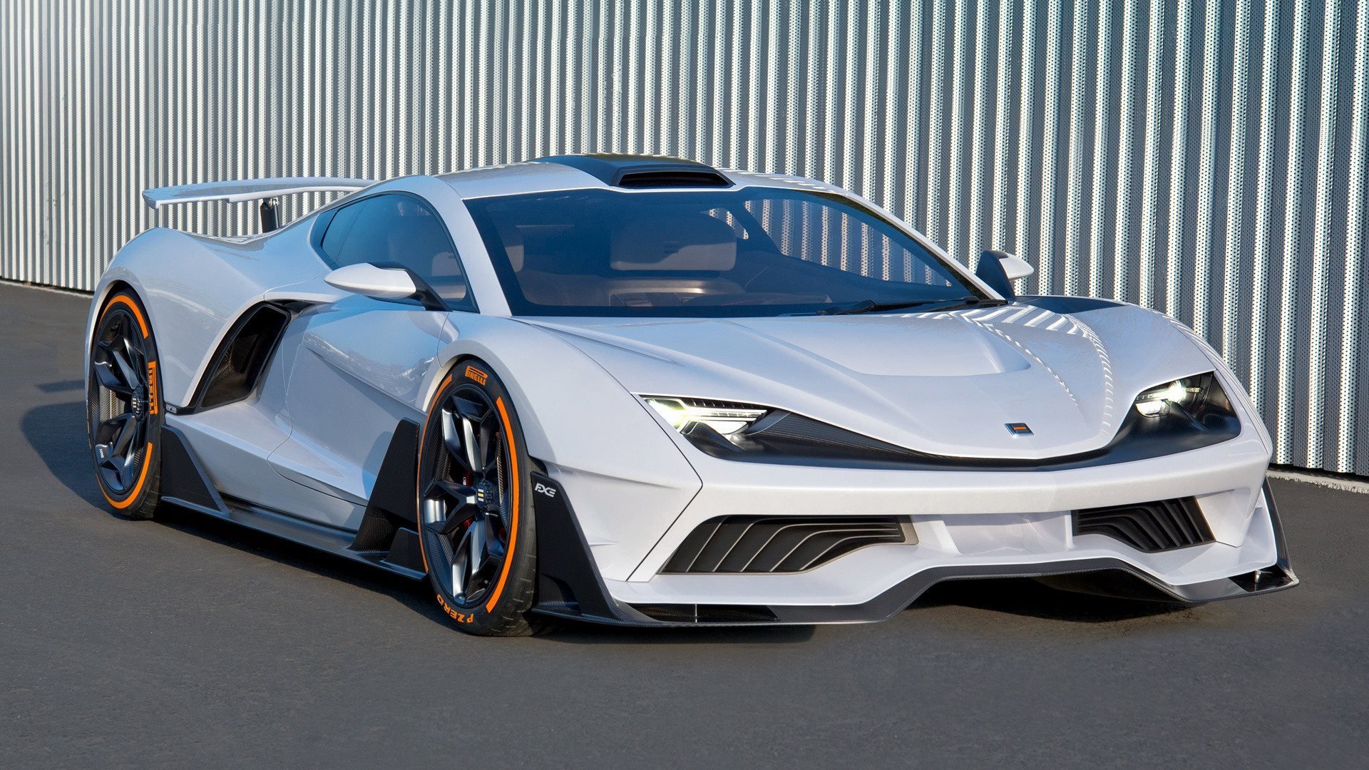 寂静街道与铁壁锁链，当哈利伯顿的防守艺术照亮F1之夜