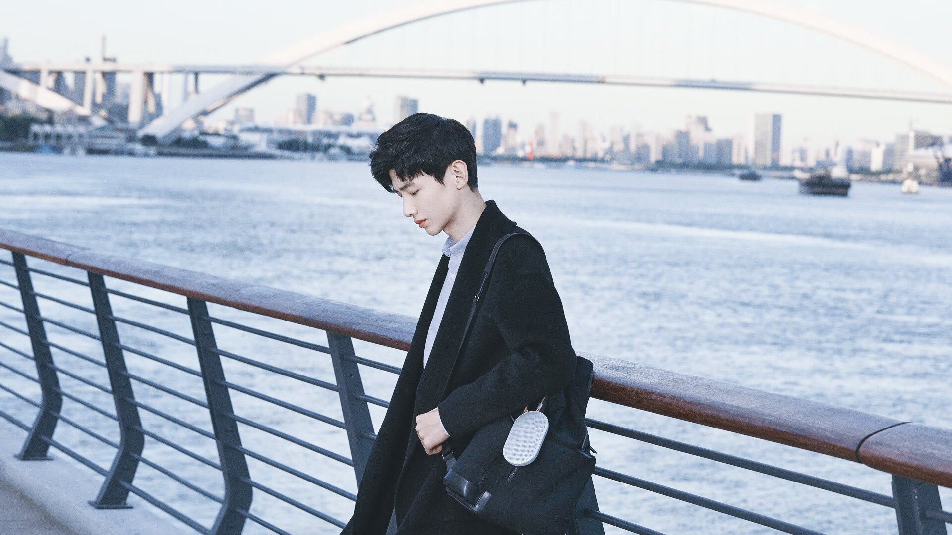 希腊神谕降临之夜，当字母哥撕碎聚光灯